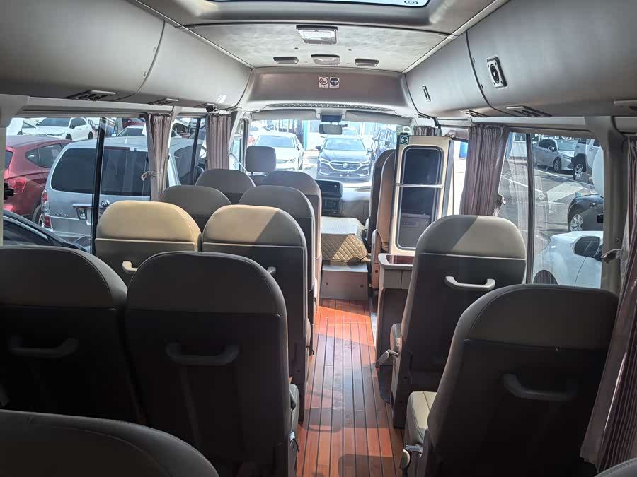 Toyota Coaster 2021 #6 Toyota Coaster 2021 car image #6