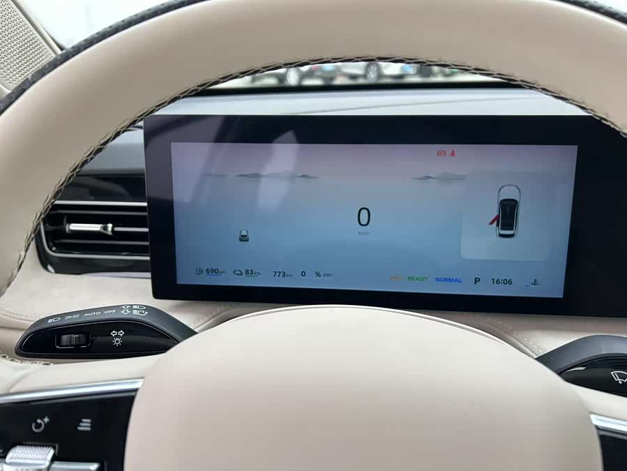 Roewe D5X DMH 2025 #11 Roewe D5X DMH 2025 car image #11