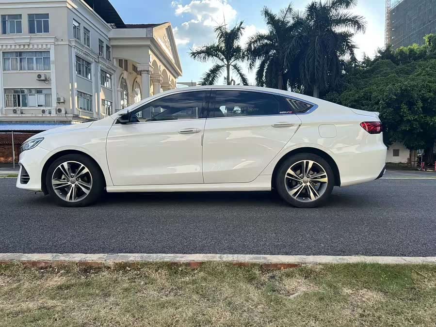 GEELY 2019 #10 GEELY 2019 car image #10