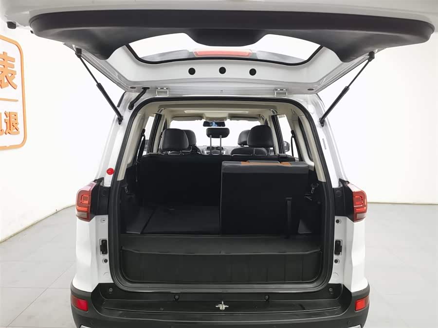 SWM X3 2017 #17 SWM X3 2017 изображение автомобиля #17