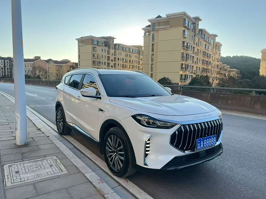 Jetour X70 PLUS 2023 #4 Jetour X70 PLUS 2023 car image #4