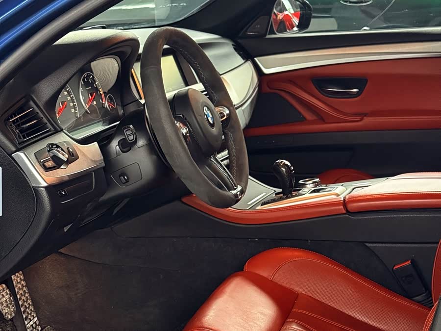 BMW M5 2014 #5 BMW M5 2014 car image #5