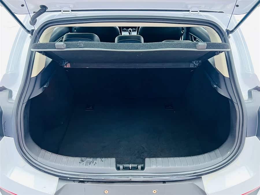 GEELY 2019 #9 GEELY 2019 immagine di auto #9