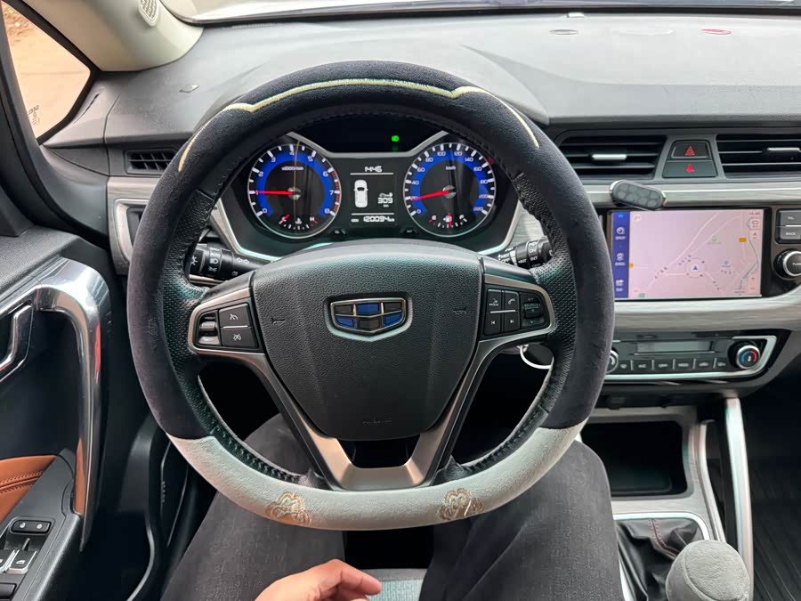 GEELY 2018 #14 GEELY 2018 car image #14