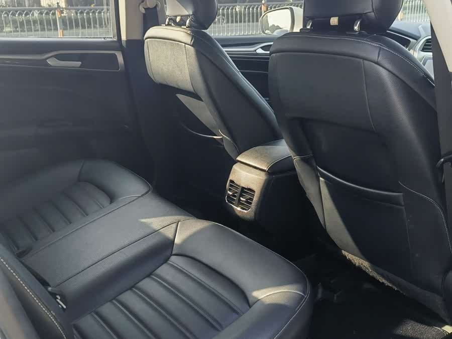 Ford Mondeo 2020 #9 Ford Mondeo 2020 car image #9