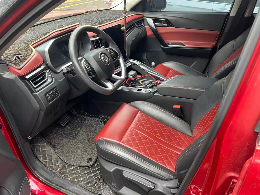 Forthing T5 2019 #6 Forthing T5 2019 صورة سيارة #6