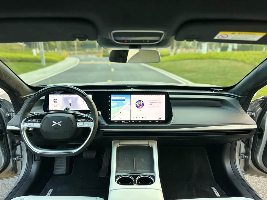 Xpeng P7 2025 #10 Xpeng P7 2025 صورة سيارة #10