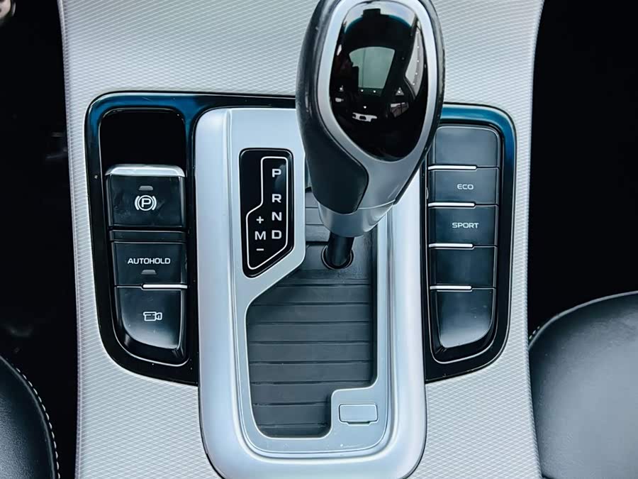 GEELY 2019 #25 GEELY 2019 immagine di auto #25