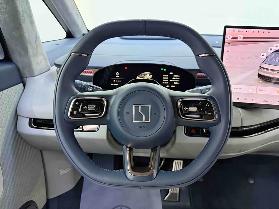 Zeekr MIX 2024 #8 Zeekr MIX 2024 изображение автомобиля #8