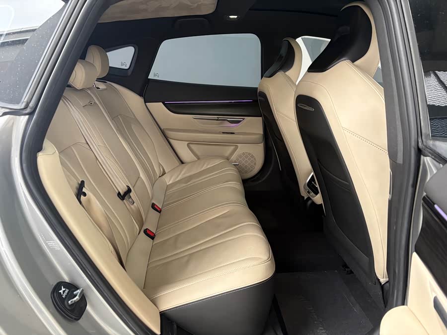 Xpeng P7 2022 #12 Xpeng P7 2022 car image #12