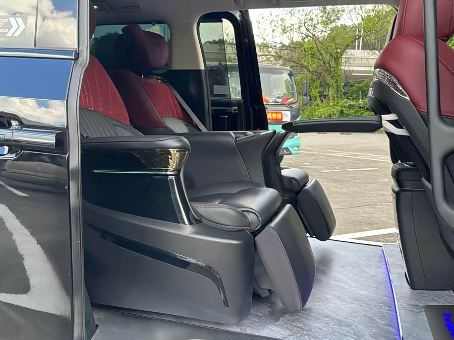 GAC Trumpchi E9 2024 #9 GAC Trumpchi E9 2024 изображение автомобиля #9