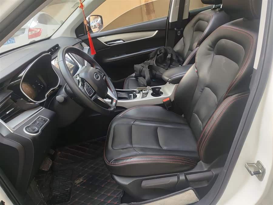 SWM斯威汽车 SWM斯威G01 2018 #18 SWM斯威汽车 SWM斯威G01 2018 汽车图片 #18