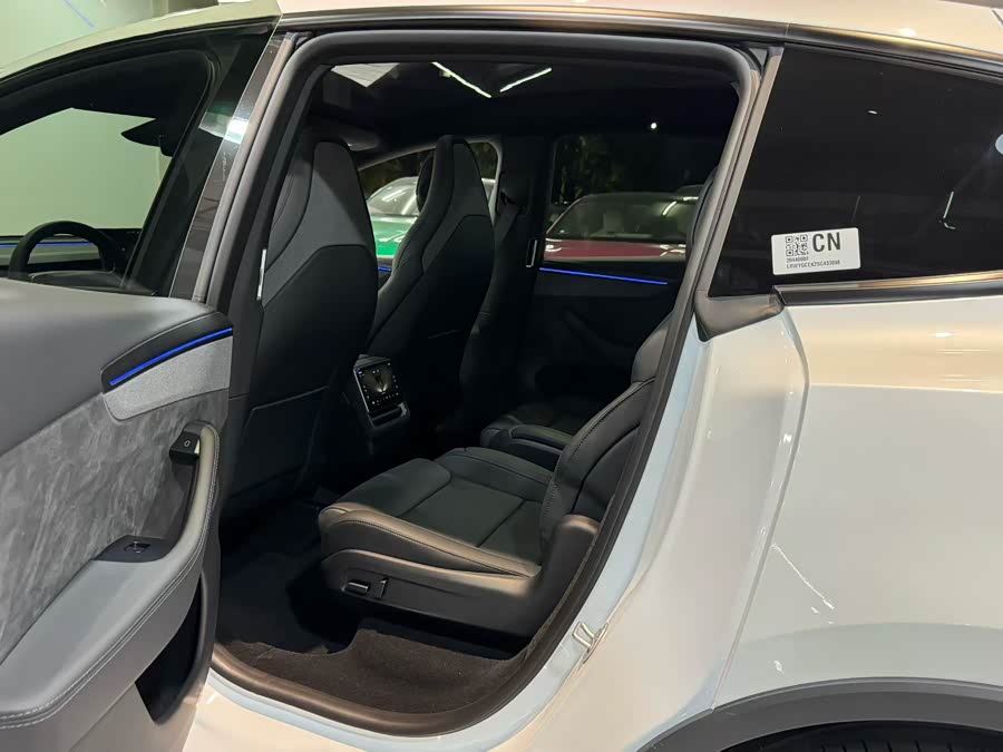 Tesla Model Y L 2025 #8 Tesla Model Y L 2025 imagen de coche #8