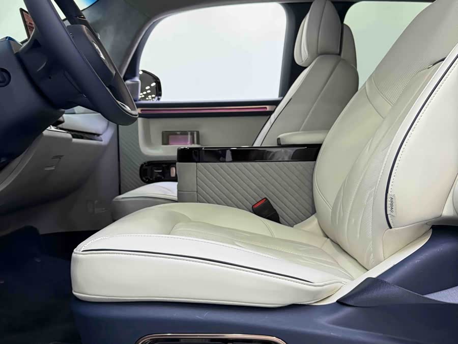 Zeekr MIX 2024 #12 Zeekr MIX 2024 изображение автомобиля #12