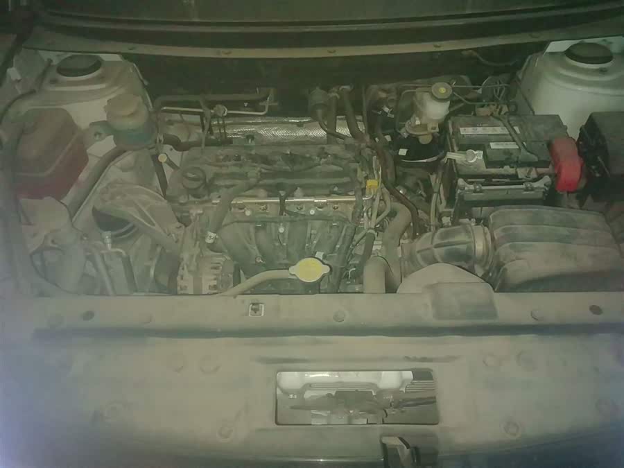 Forthing T5 2022 #12 Forthing T5 2022 صورة سيارة #12