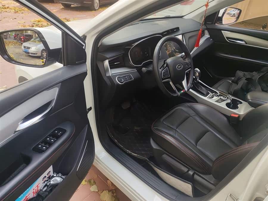 SWM斯威汽车 SWM斯威G01 2018 #19 SWM斯威汽车 SWM斯威G01 2018 汽车图片 #19