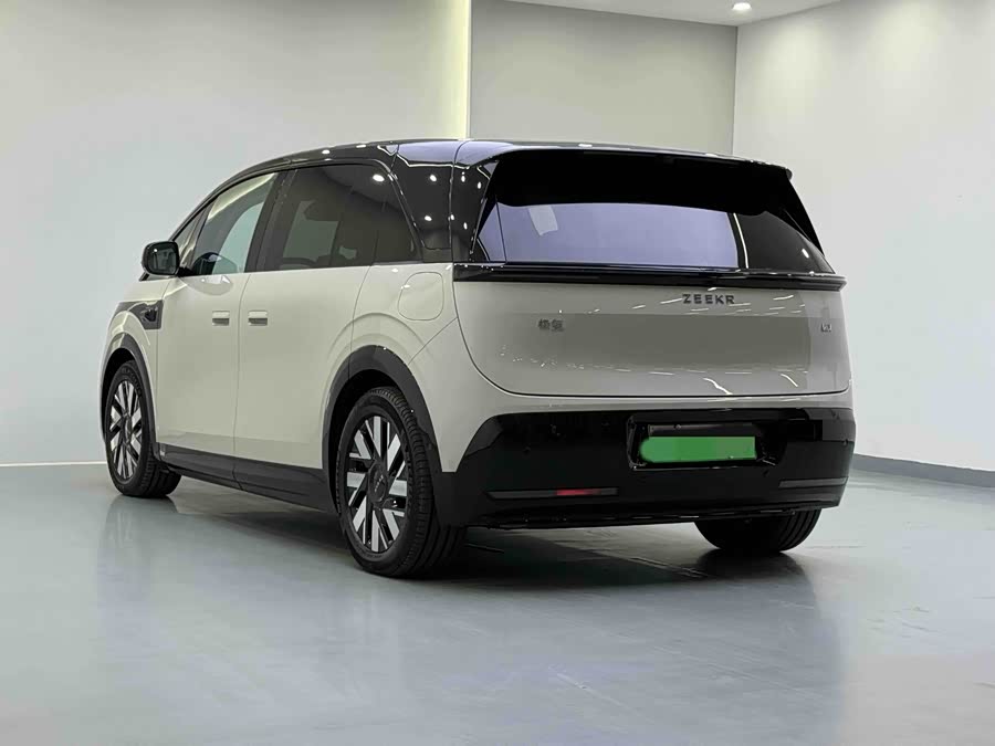 Zeekr MIX 2024 #5 Zeekr MIX 2024 изображение автомобиля #5