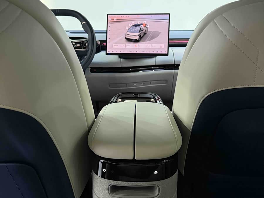 Zeekr MIX 2024 #14 Zeekr MIX 2024 изображение автомобиля #14