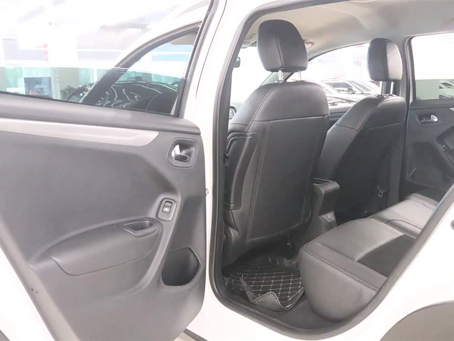 Citroen C3-XR 2017 #12 Citroen C3-XR 2017 car image #12