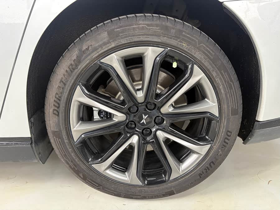 Xpeng P7 2022 #16 Xpeng P7 2022 car image #16