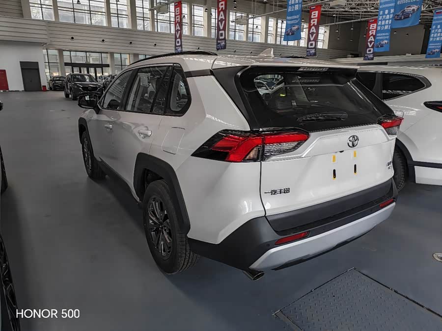 Toyota RAV4 2025 #5 Toyota RAV4 2025 immagine di auto #5