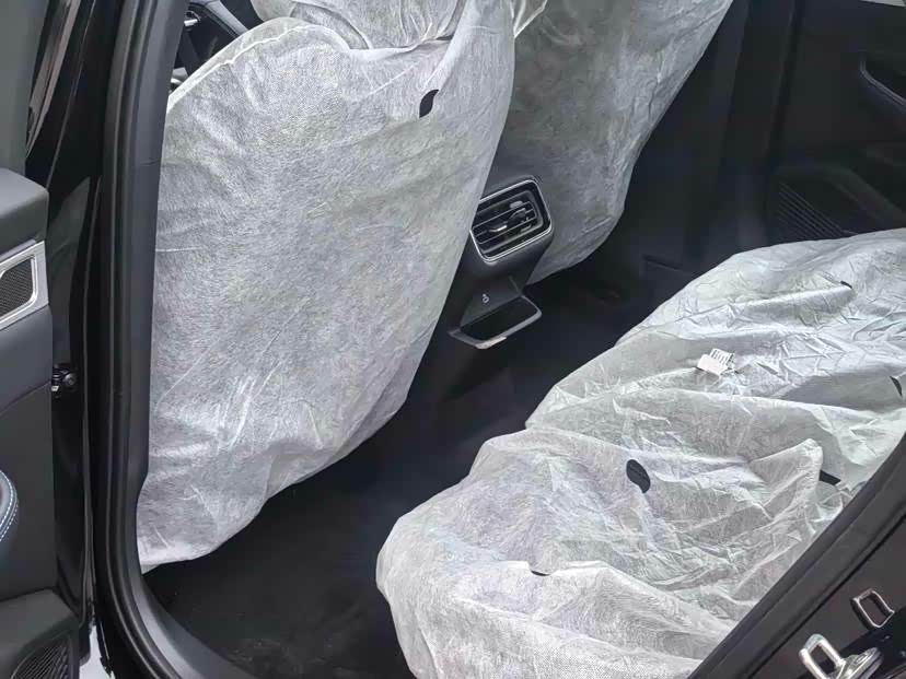 GEELY Preface 2025 #4 GEELY Preface 2025 car image #4