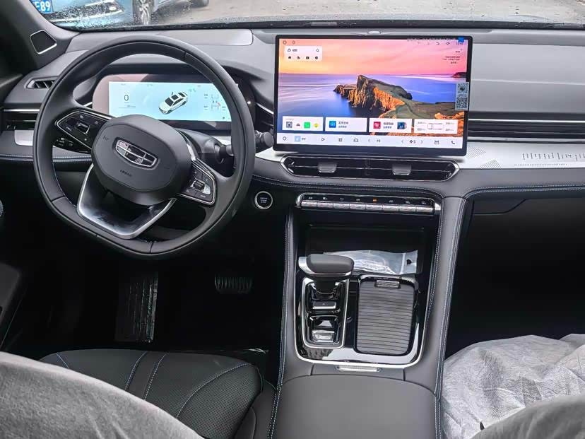 GEELY Preface 2025 #8 GEELY Preface 2025 car image #8