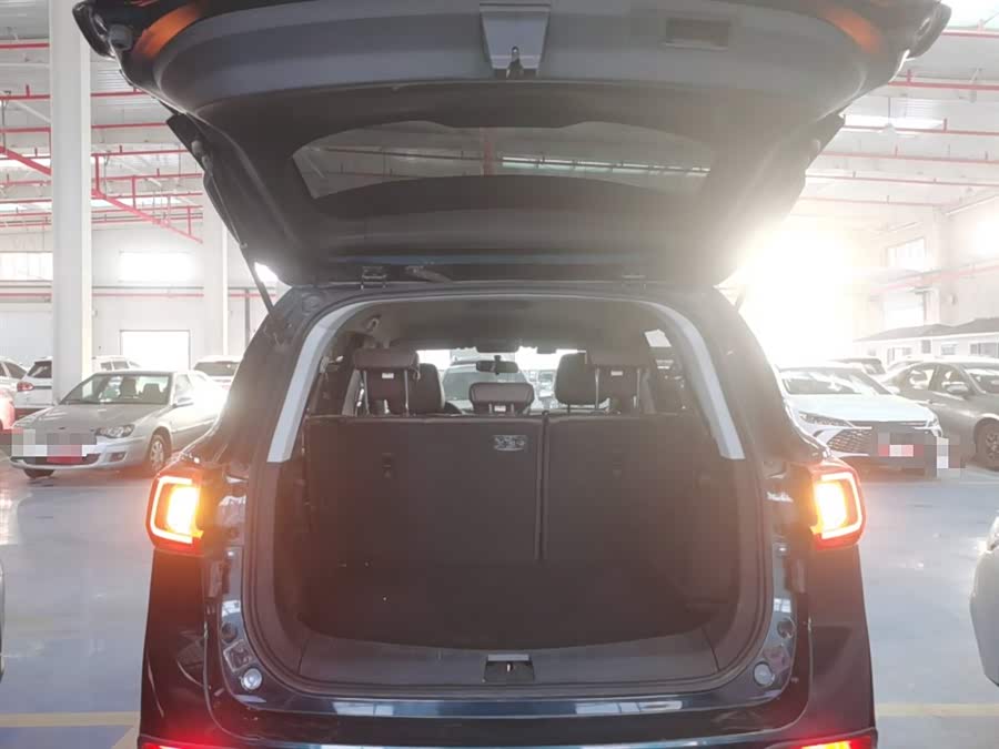 Forthing T5 2023 #20 Forthing T5 2023 immagine di auto #20