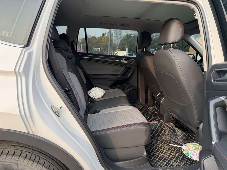 Volkswagen Tiguan L New Energy 2022 #6 Volkswagen Tiguan L New Energy 2022 car image #6