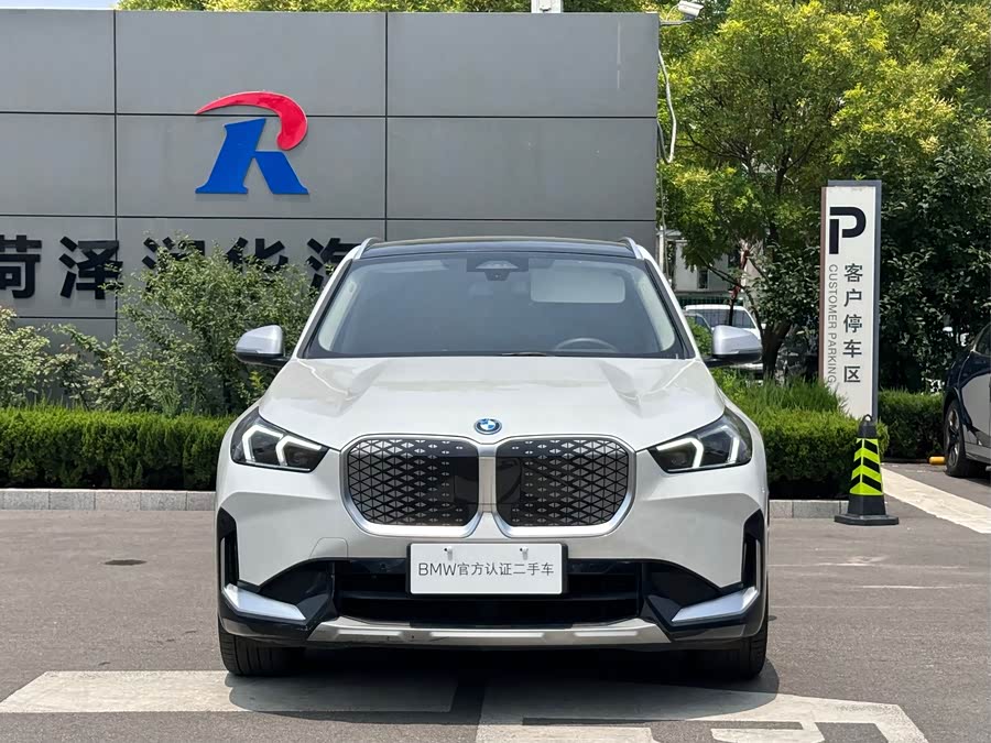 BMW iX1 2024 #3 BMW iX1 2024 car image #3