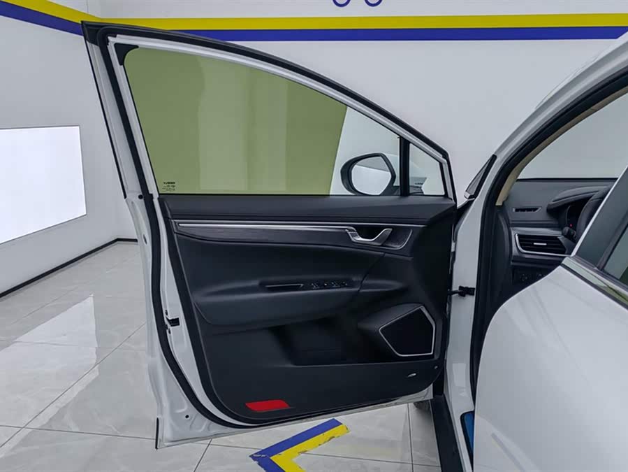 GEELY 2020 #8 GEELY 2020 imagem de carro #8