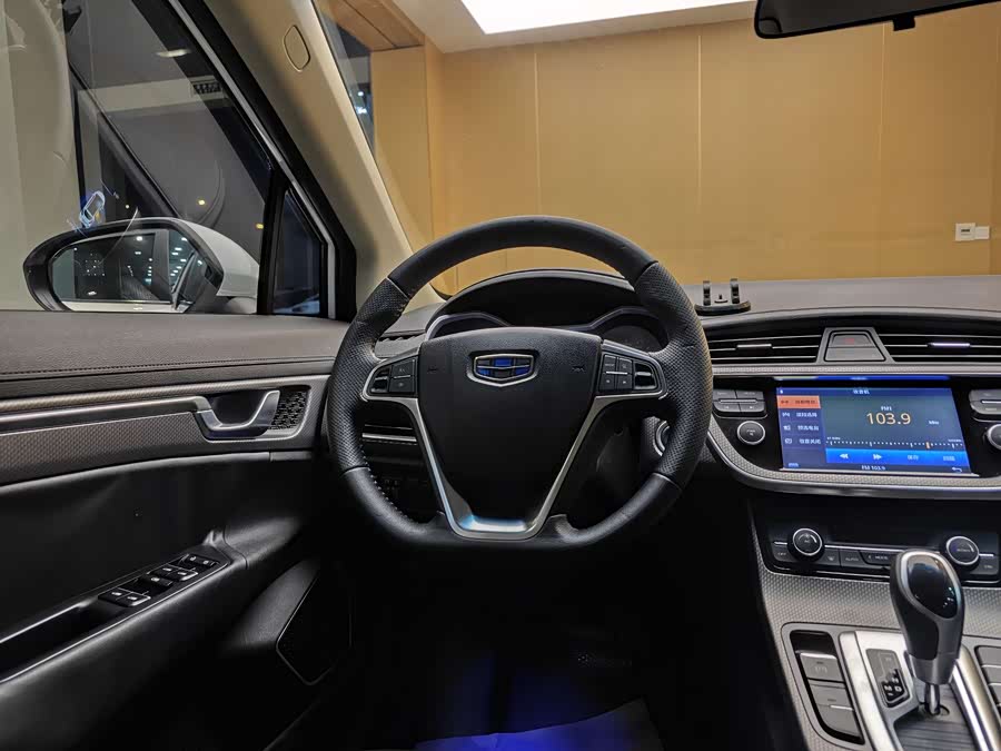 GEELY 2017 #15 GEELY 2017 car image #15