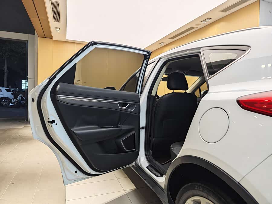 GEELY 2017 #21 GEELY 2017 car image #21