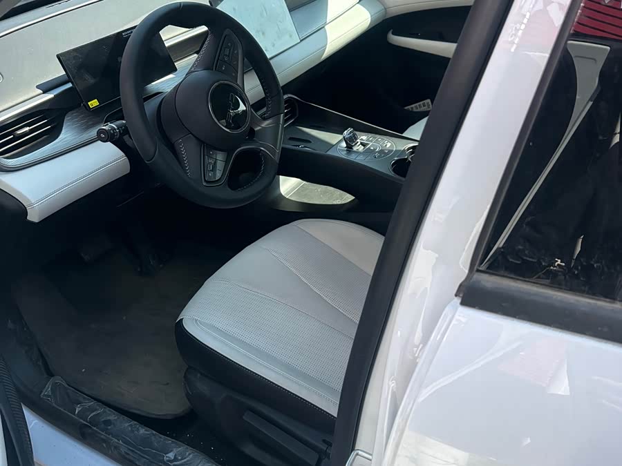 BYD Seal 05 DM-i 2025 #4 BYD Seal 05 DM-i 2025 car image #4