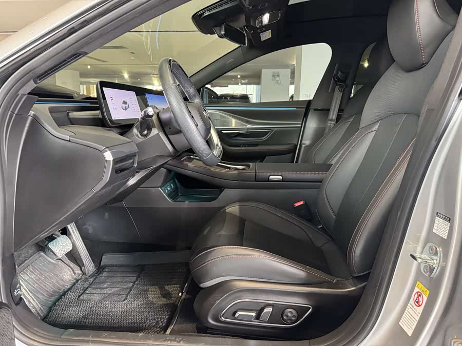 Xpeng P7 2023 #5 Xpeng P7 2023 car image #5