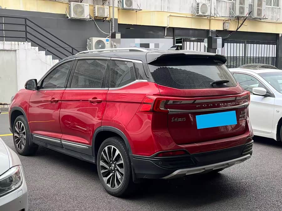 Forthing T5 2019 #11 Forthing T5 2019 صورة سيارة #11