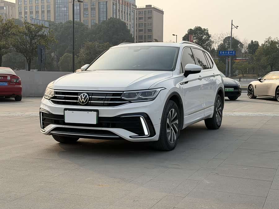 Volkswagen Tiguan L New Energy 2022 #2 Volkswagen Tiguan L New Energy 2022 car image #2