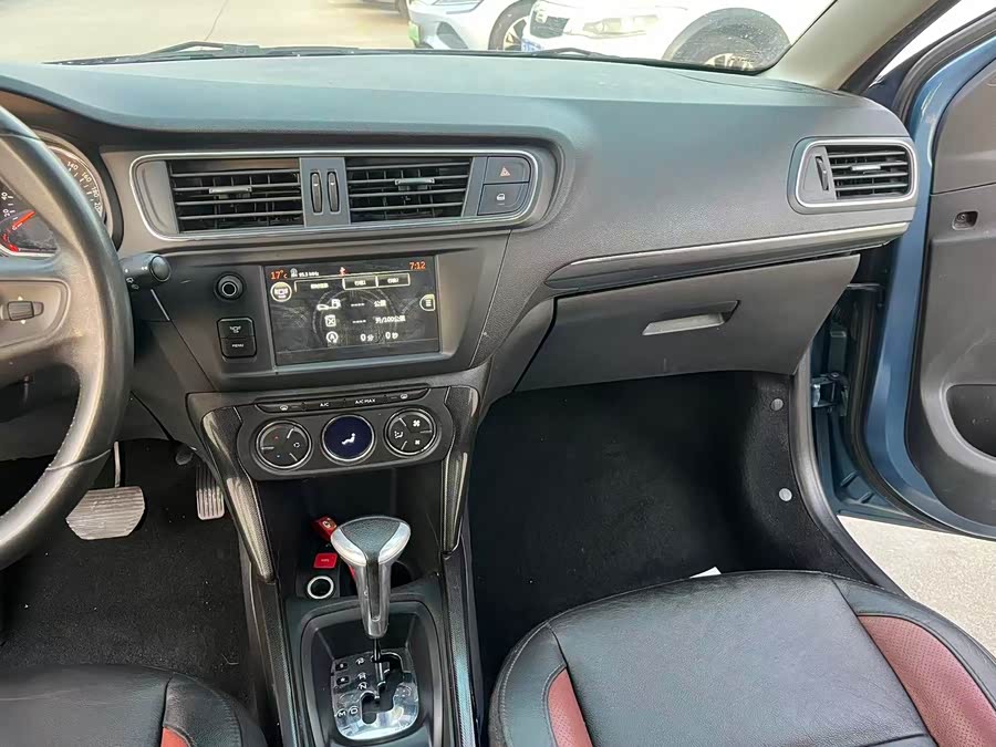 Citroen C3-XR 2015 #9 Citroen C3-XR 2015 car image #9