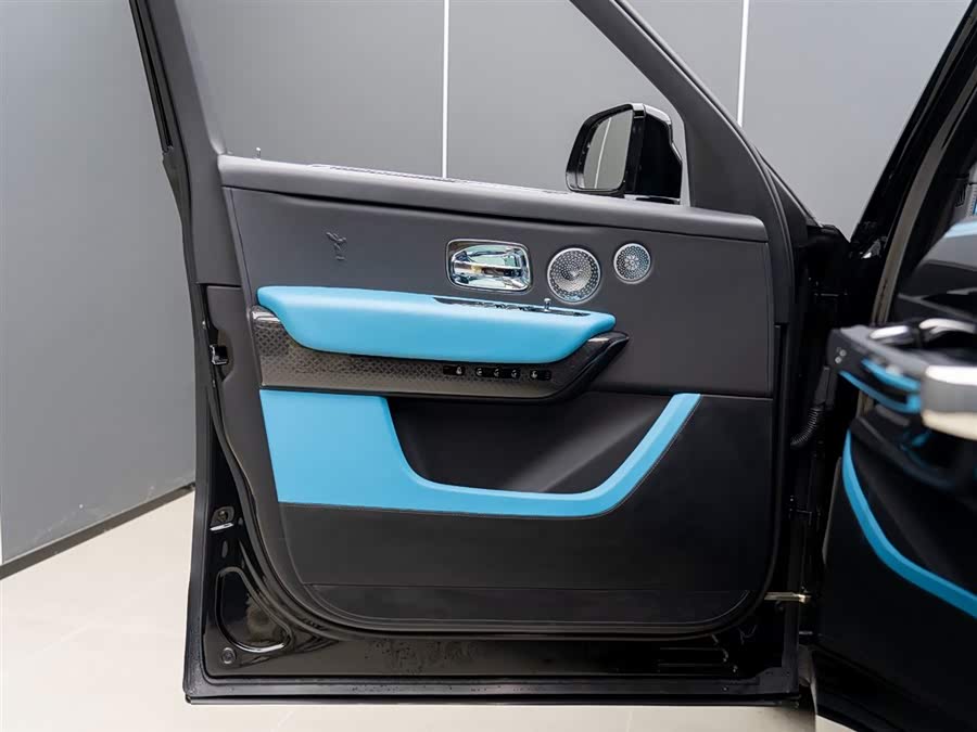 Rolls-Royce Cullinan 2024 #5 Rolls-Royce Cullinan 2024 car image #5