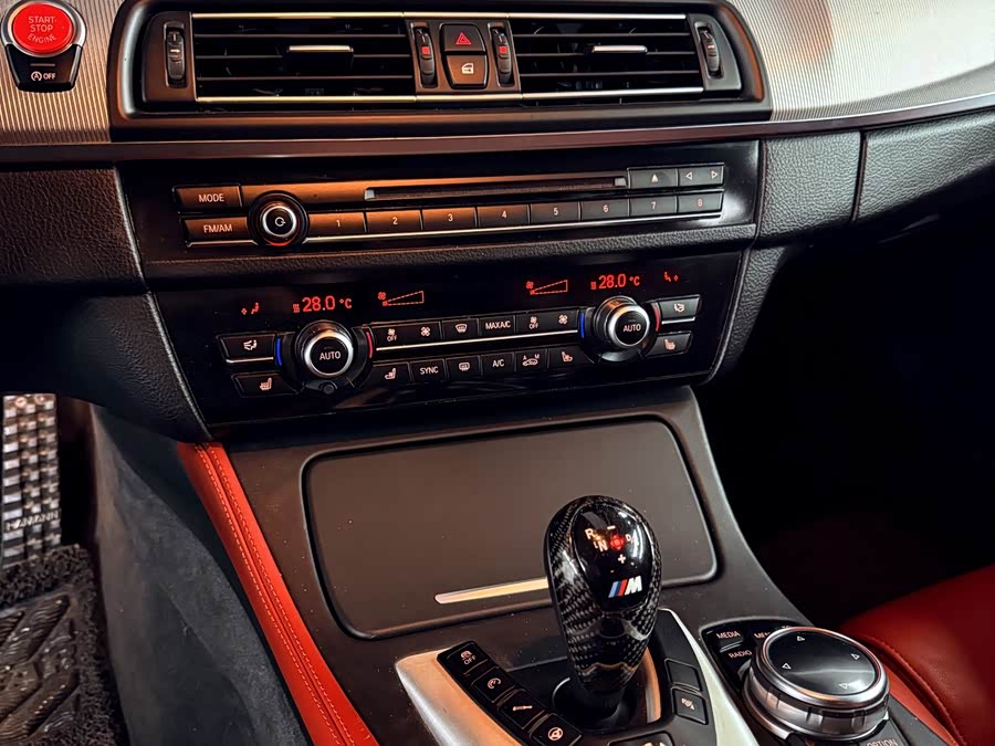 BMW M5 2014 #8 BMW M5 2014 car image #8