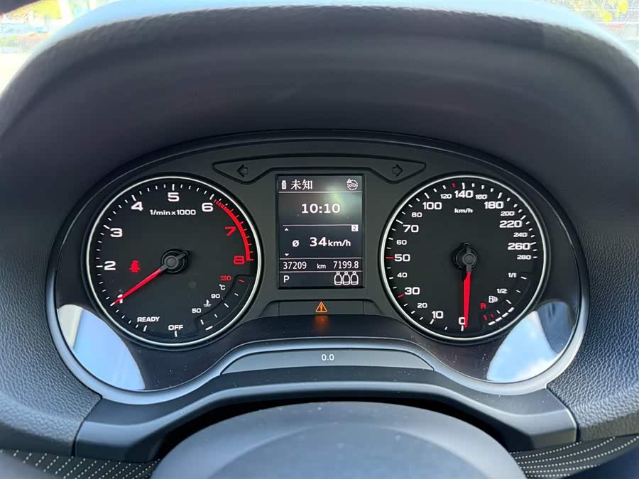 Audi Q2L 2024 #8 Audi Q2L 2024 car image #8