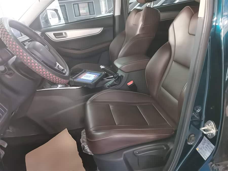 Forthing T5 2023 #16 Forthing T5 2023 immagine di auto #16