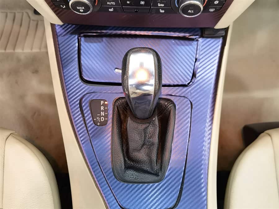 BMW 3 Series (Imported) 2010 #14 BMW 3 Series (Imported) 2010 car image #14