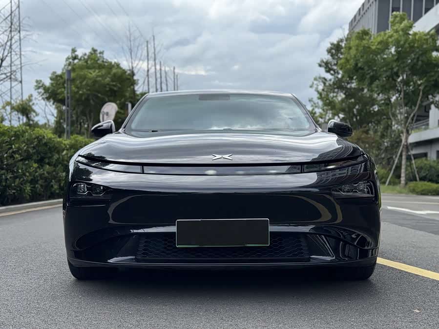 Xpeng P7 2023 #3 Xpeng P7 2023 car image #3