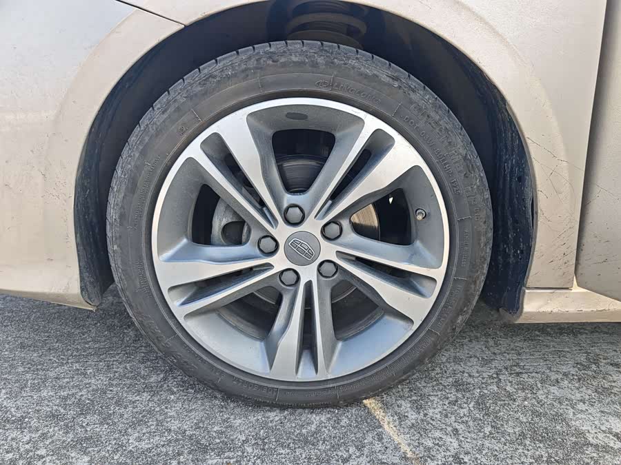GEELY 2019 #13 GEELY 2019 imagen de coche #13