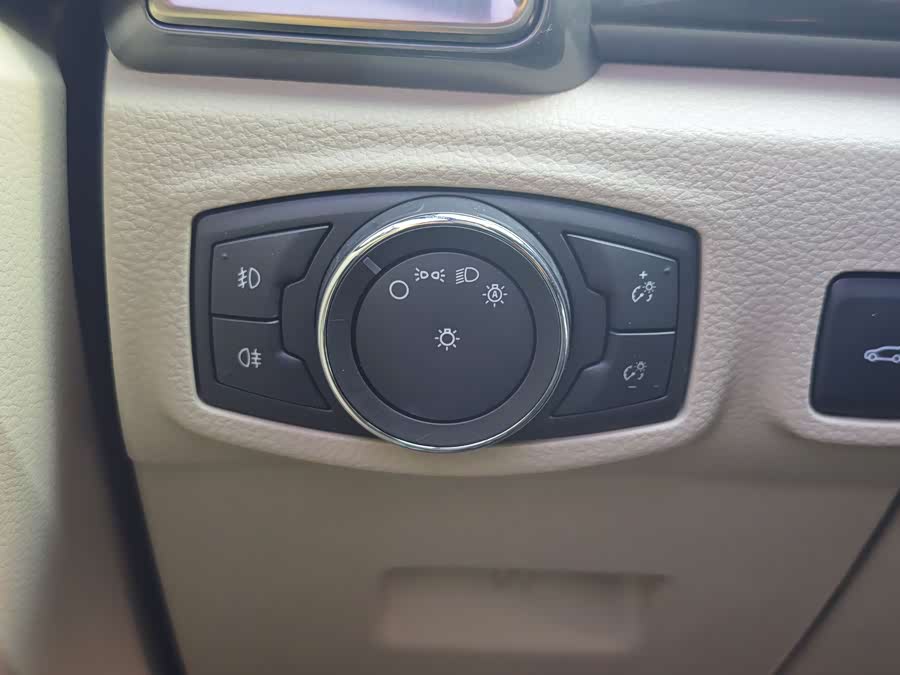 Ford Everest 2016 #17 Ford Everest 2016 immagine di auto #17