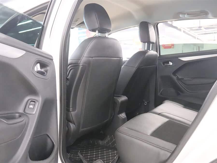 Citroen C3-XR 2017 #13 Citroen C3-XR 2017 car image #13