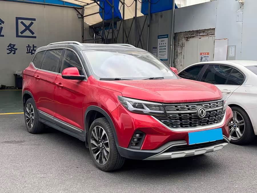 Forthing T5 2019 #4 Forthing T5 2019 صورة سيارة #4