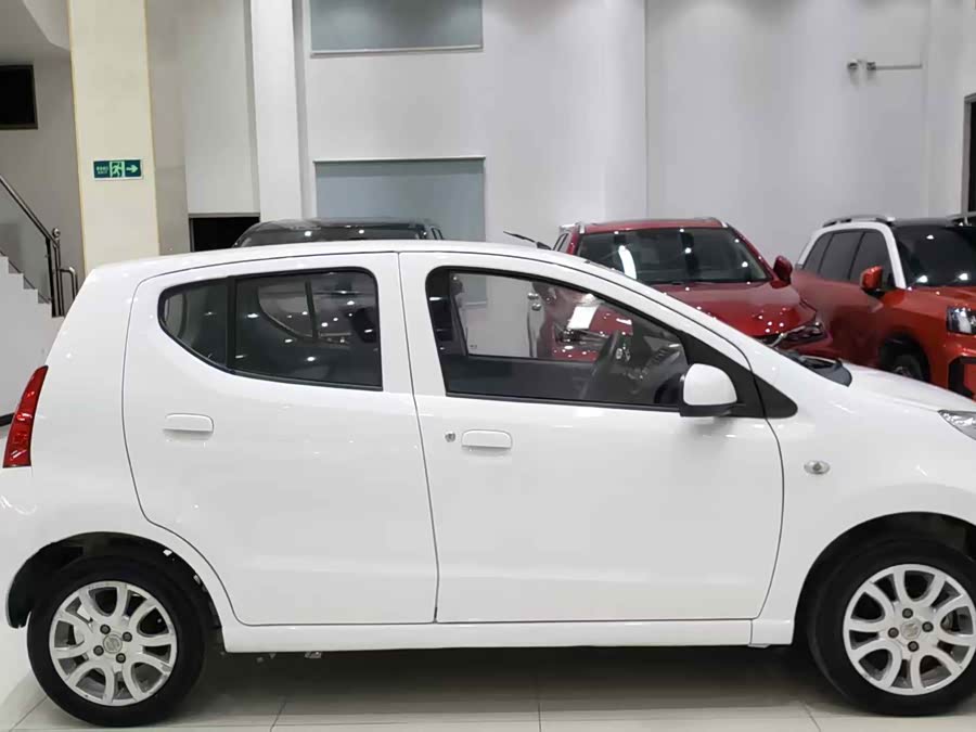 Suzuki 2012 #13 Suzuki 2012 car image #13