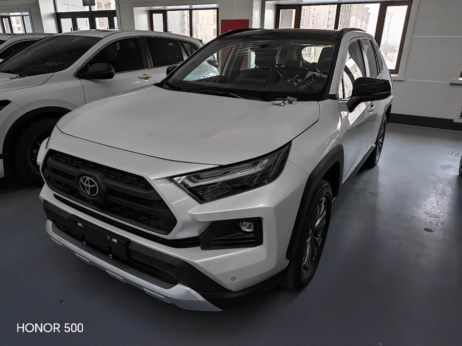 Toyota RAV4 2025 #2 Toyota RAV4 2025 immagine di auto #2